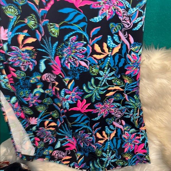 LILLY PULITZER
Seralina Upf 50+ Floral Long Sleeve Maxi Dress - Picture 11 of 11